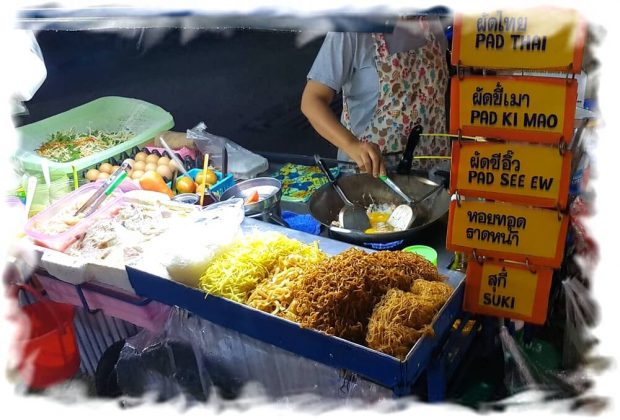Mobile stall, where you can buy delicious Pad Thai for 60 THB